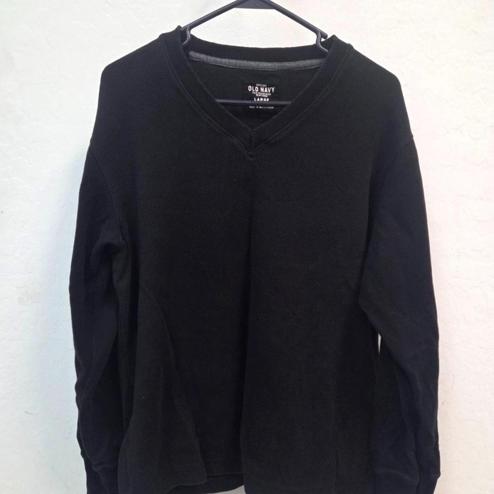 Old‎ Navy Sweater-size Large Trendy V-Neck-Vintage style